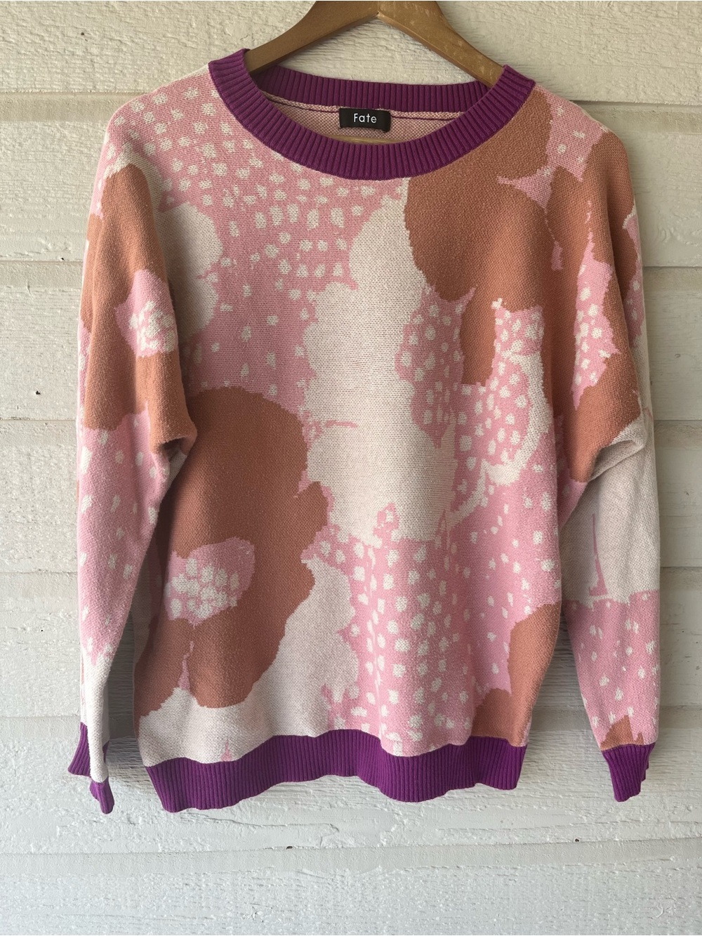 Fate Pink Tan Abstract Crewneck with Purple Trim Size Medium
